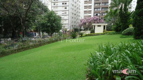 Image 21 - 967996