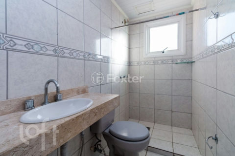 Image 19 - 968007