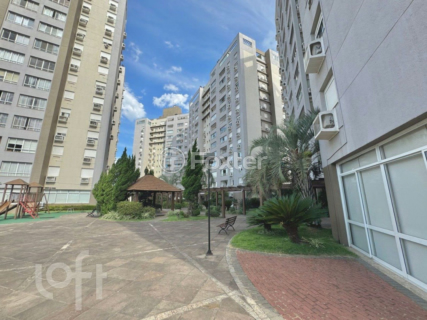 Image 29 - 968241