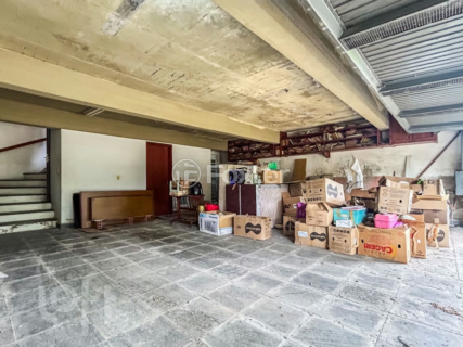 Image 32 - 968252