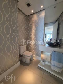 Image 35 - 969698