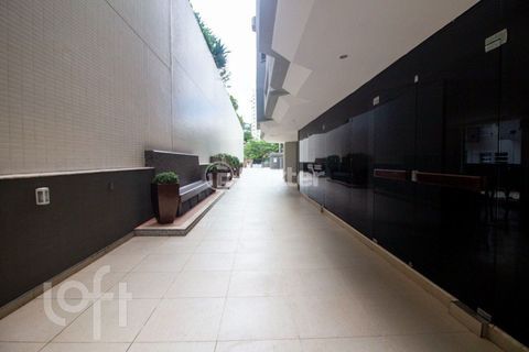 Image 35 - 969982
