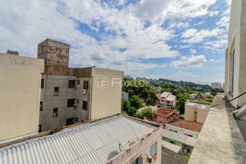 Image 28 - 970518