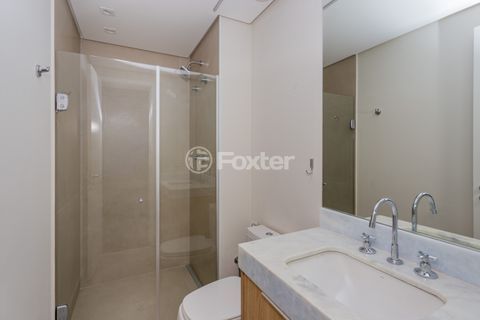 Image 31 - 970610