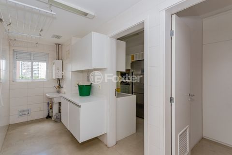 Image 37 - 970618