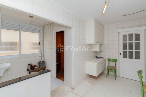 Image 33 - 970622