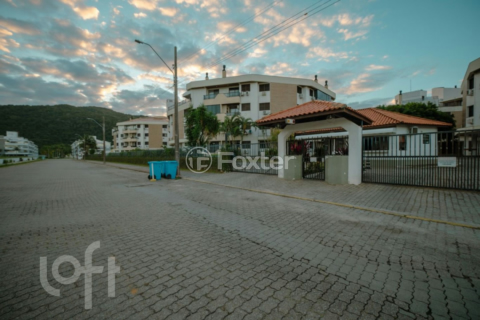 Image 38 - 971375
