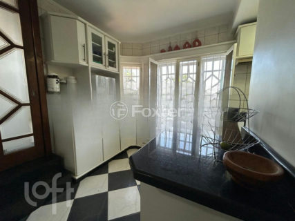 Image 32 - 971688