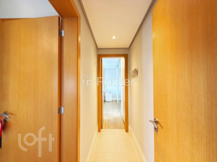 Image 30 - 972517