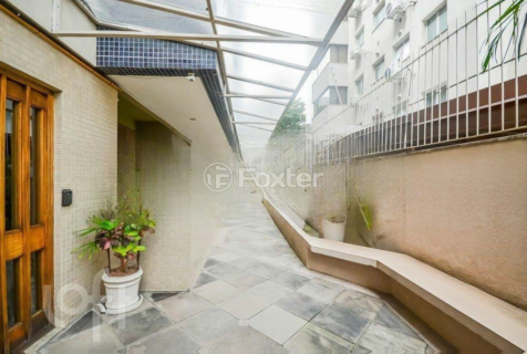 Image 34 - 972551