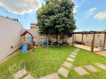 Image 37 - 972567
