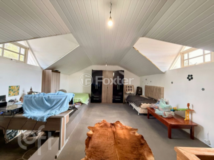 Image 33 - 972567