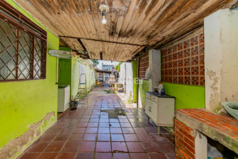 Image 46 - 973333