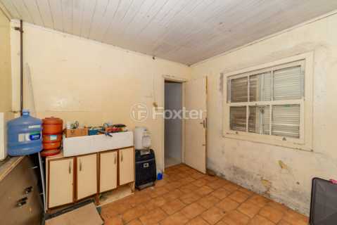 Image 37 - 973333