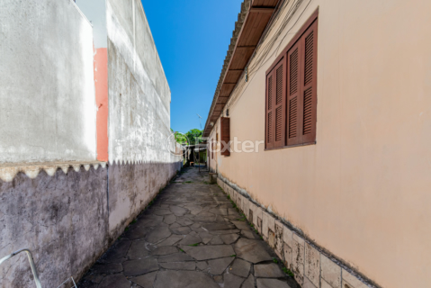 Image 76 - 973333