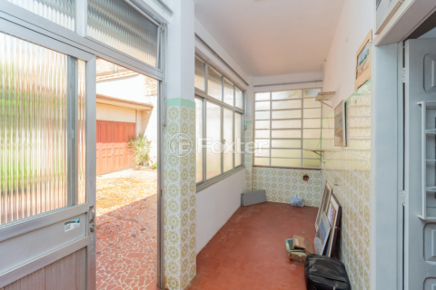 Image 31 - 973400