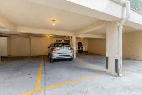 Image 34 - 973666