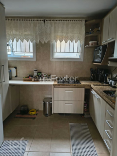 Image 21 - 978963