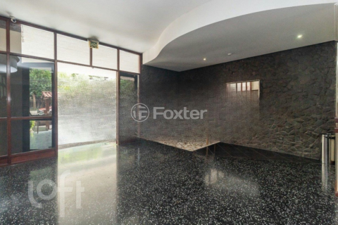 Image 39 - 979026