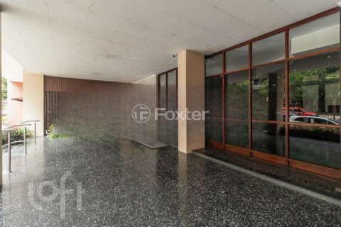 Image 56 - 979026