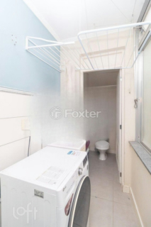 Image 31 - 979026