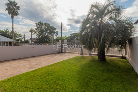 Image 43 - 979048