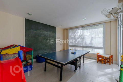 Image 34 - 979055