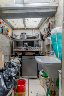 Image 30 - 979335