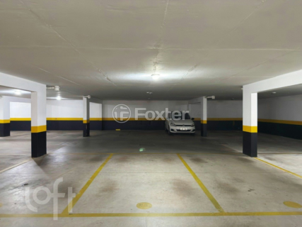 Image 31 - 979466