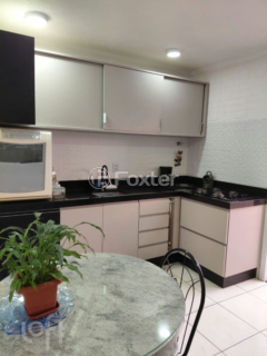 Image 21 - 979509