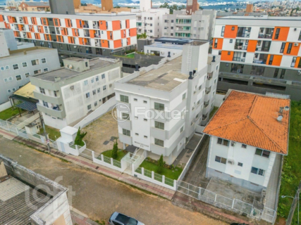 Image 33 - 979656