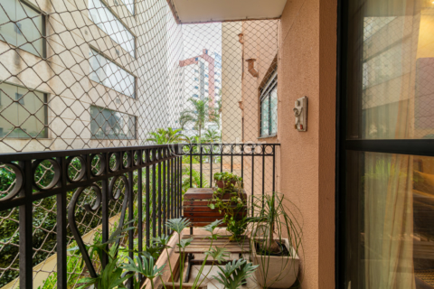 Image 5 - 979702