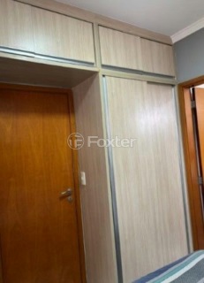 Image 37 - 979706
