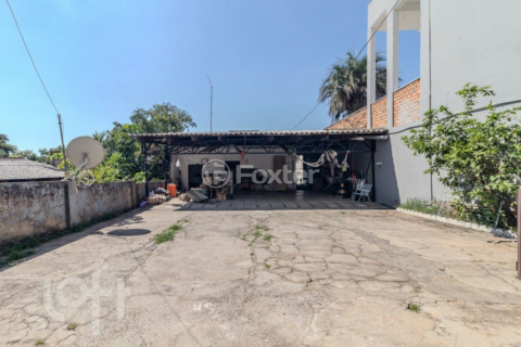 Image 37 - 979789