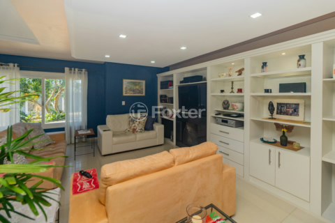 Image 3 - 979857