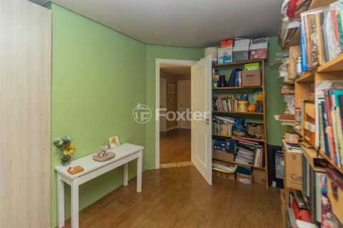 Image 31 - 979857