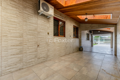 Image 31 - 979889