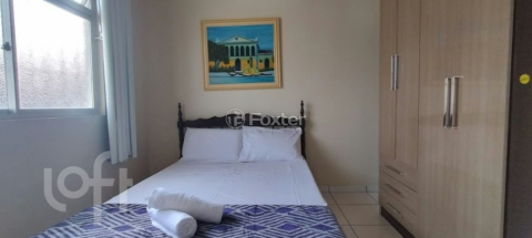 Image 33 - 980056