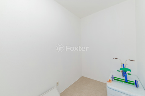 Image 31 - 980567