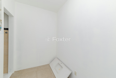 Image 32 - 980567