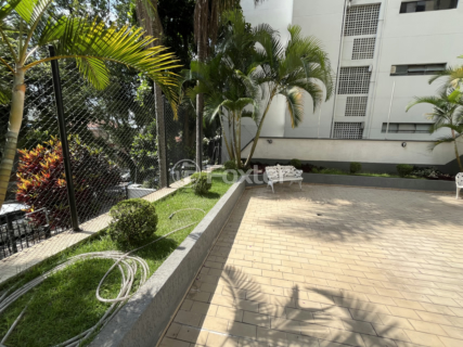 Image 32 - 980745