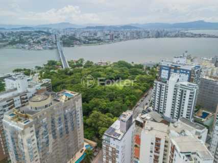 Image 33 - 981095