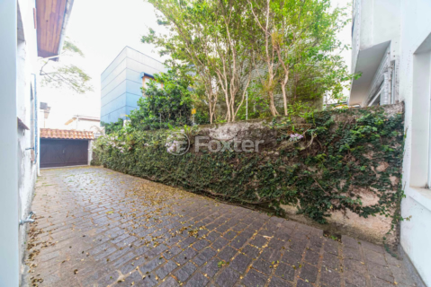 Image 34 - 981301