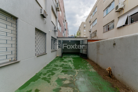 Image 38 - 981687