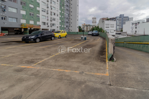 Image 21 - 981867