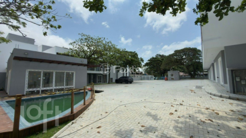Image 29 - 981868