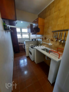 Image 3 - 982012