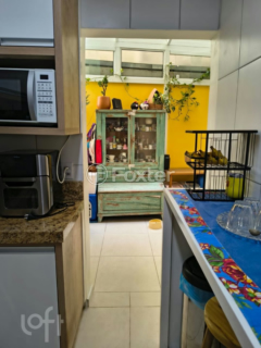Image 28 - 982022