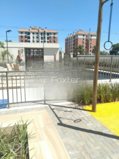 Image 21 - 982044
