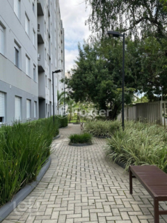 Image 28 - 982044